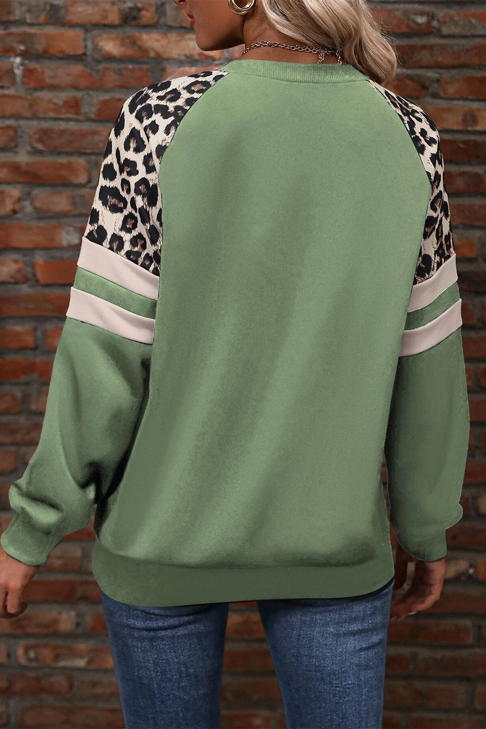 Peach Blossom Leopard Print Colorblock Raglan Sleeve Sweatshirt